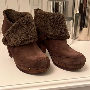 NINE WEST VINTAGE AMERICA COLLECTION brown suede booties.  Women’s size 7.5